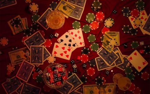 Spinsino Casino: Jouw Ultieme Wegwijzer naar Online Casinovermaak